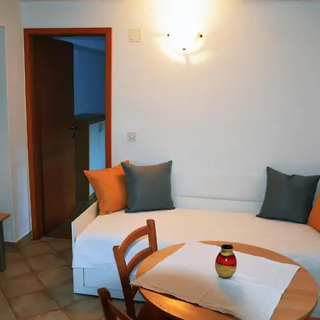 Apartament Lenardic