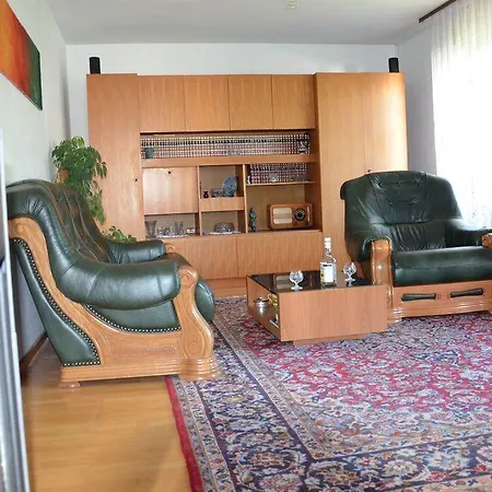 Apartma Lenardic *