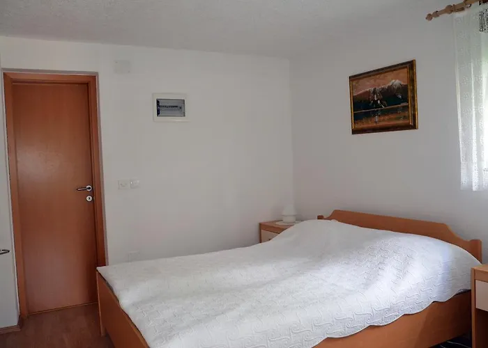 Lenardic شقة بليد